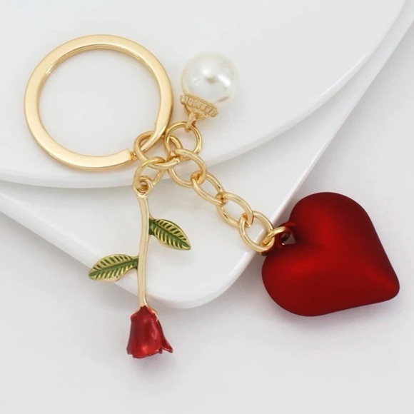 Red Heart Rose Charm Keychain Golden Faux Pearl - Picture 3 of 6